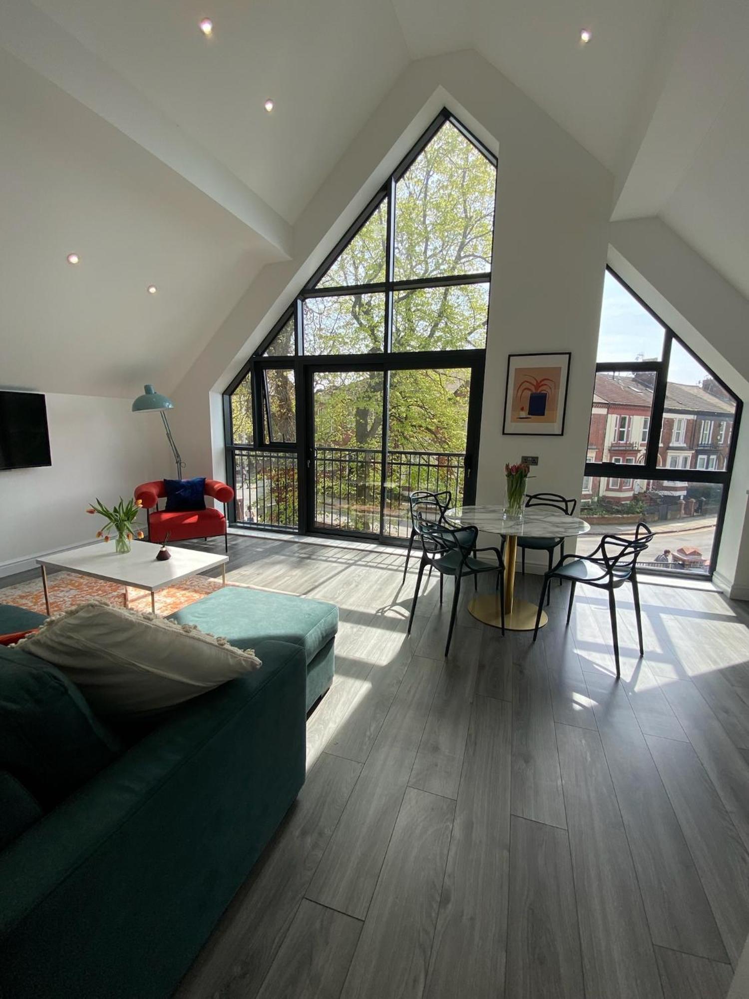 Tia Hotel Liverpool